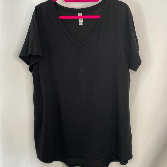 Black Classic Short Sleeve Tunic XL, LuLaRoe - Picture 2 of 3